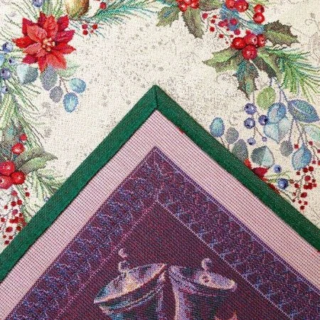 Скатерть новогодняя 160*300см гобелен ЕЛОЧНЫЕ УКРАШЕНИЯ зеленый бордюр золотой люрекс