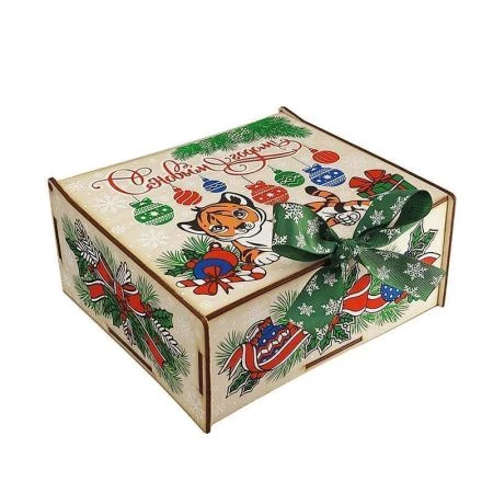 Упаковка подар.дерев. новогодняя Шкатулка музыкальная (вмест. 800г) 20,7*8,2*16,6см (10)